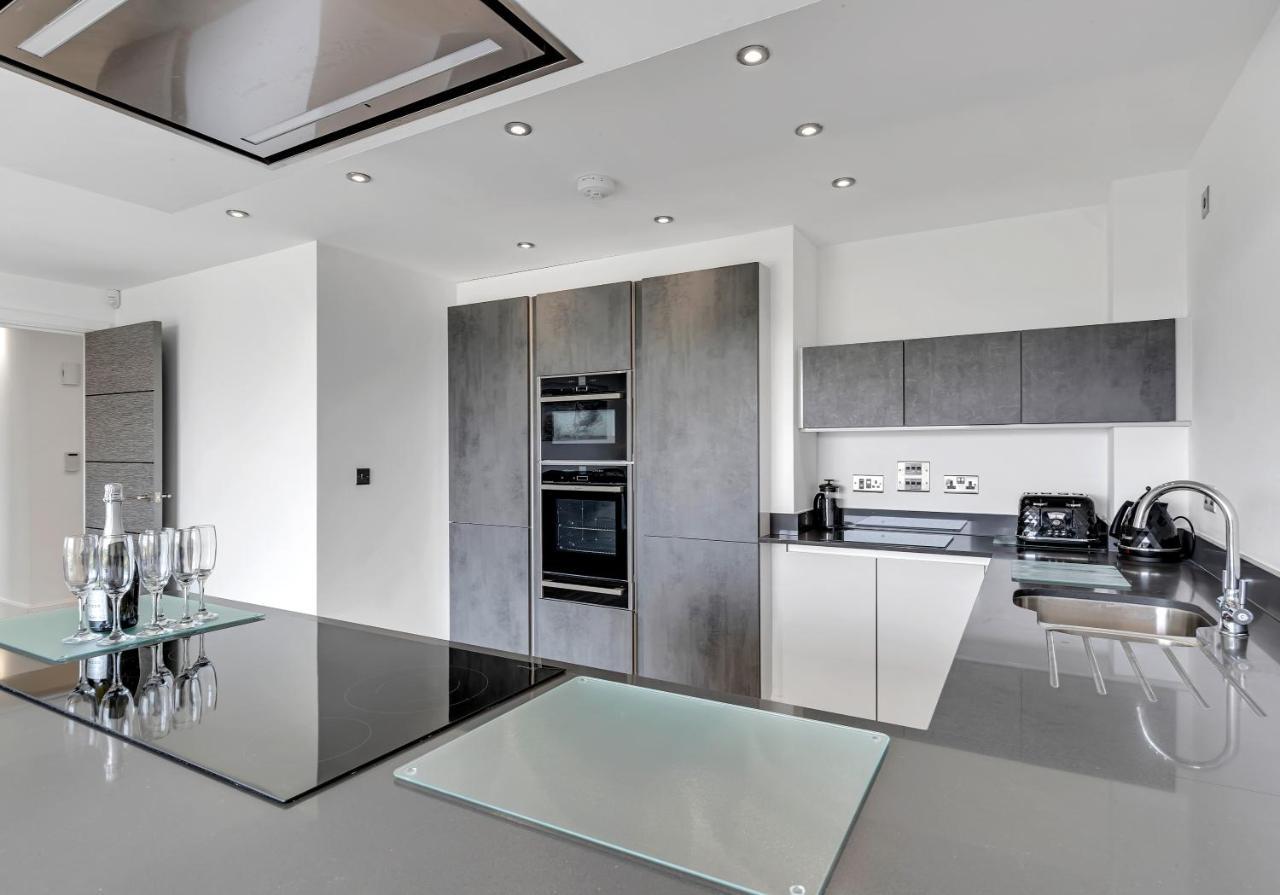 Апартаменты 11 Waterstone House Тенби Экстерьер фото